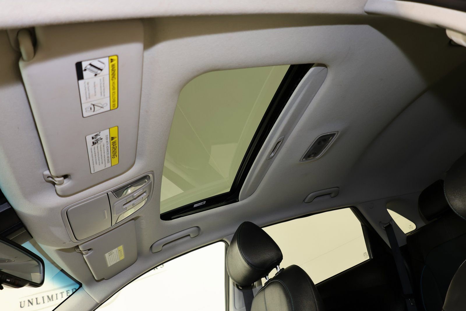 Used 2022 Kia Niro EX Premium w/ Cold Weather Package image 13