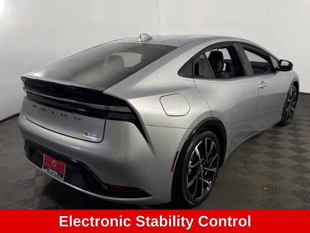 Used 2025 Toyota Prius Plug-In Hybrid image 8
