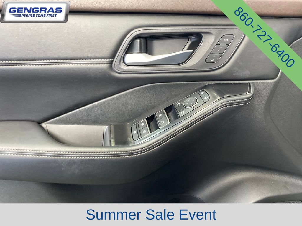 Used 2023 Nissan Rogue SL w/ SL Premium Package AWD/4WD image 14