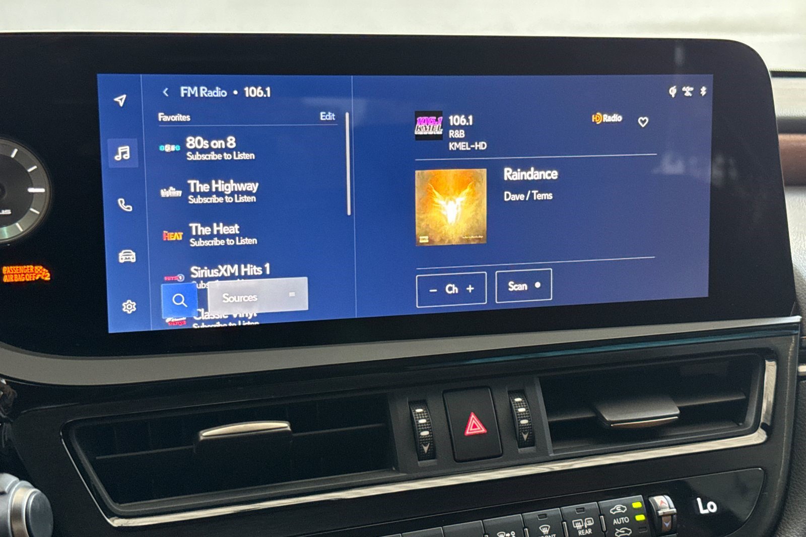 Certified 2025 Lexus ES 350 w/ Premium Package FWD image 23