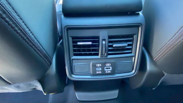 Used 2025 Subaru Forester Premium image 16