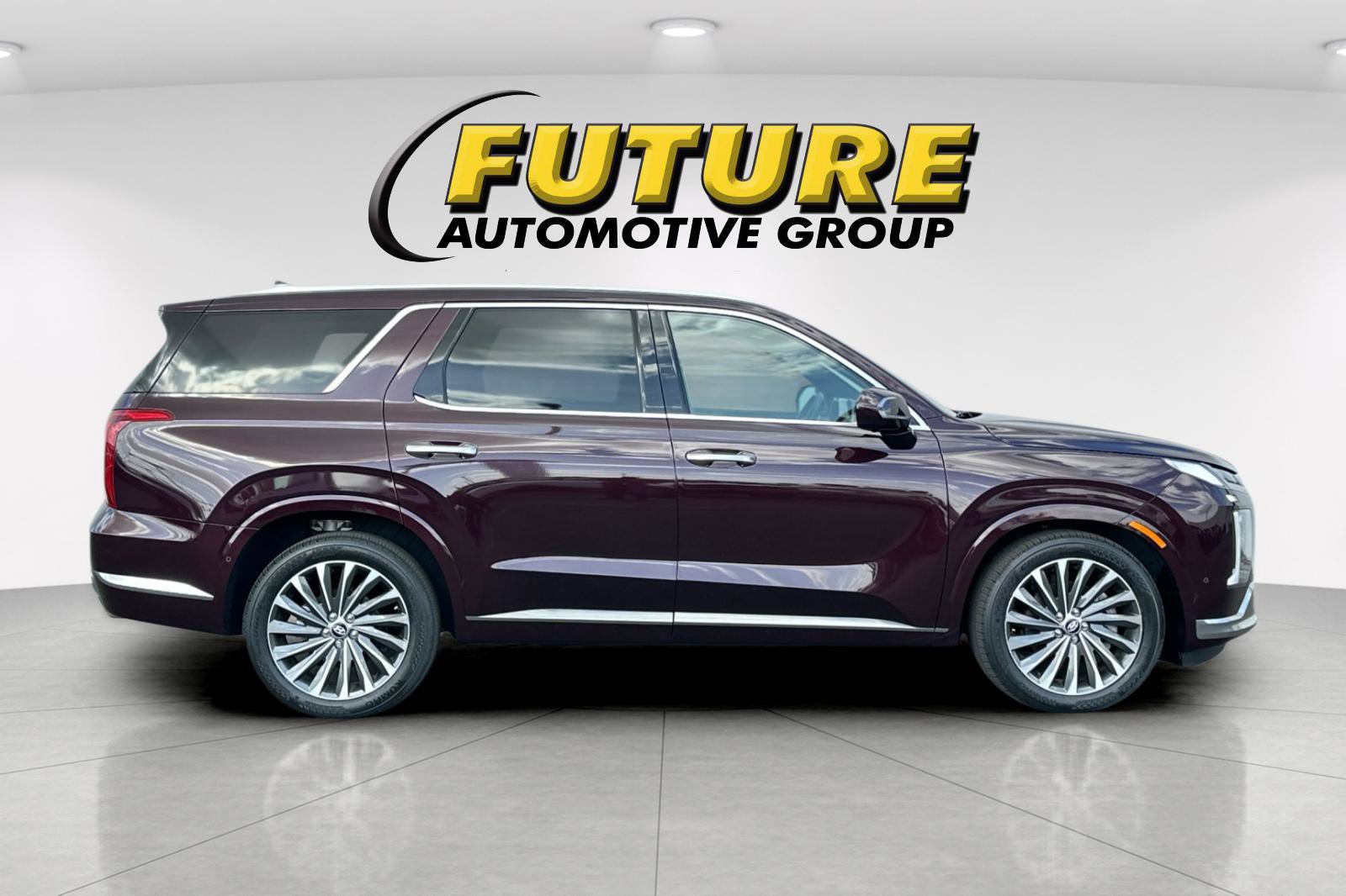 Used 2024 Hyundai Palisade Calligraphy AWD/4WD image 3