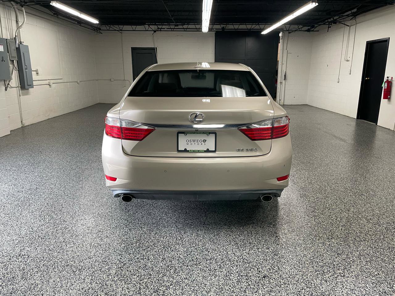 Used 2014 Lexus ES 350 w/ Luxury Package image 5