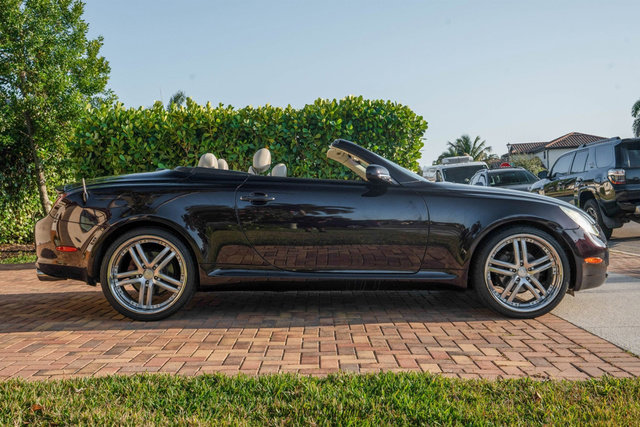 Used 2003 Lexus SC 430 Convertible image 9