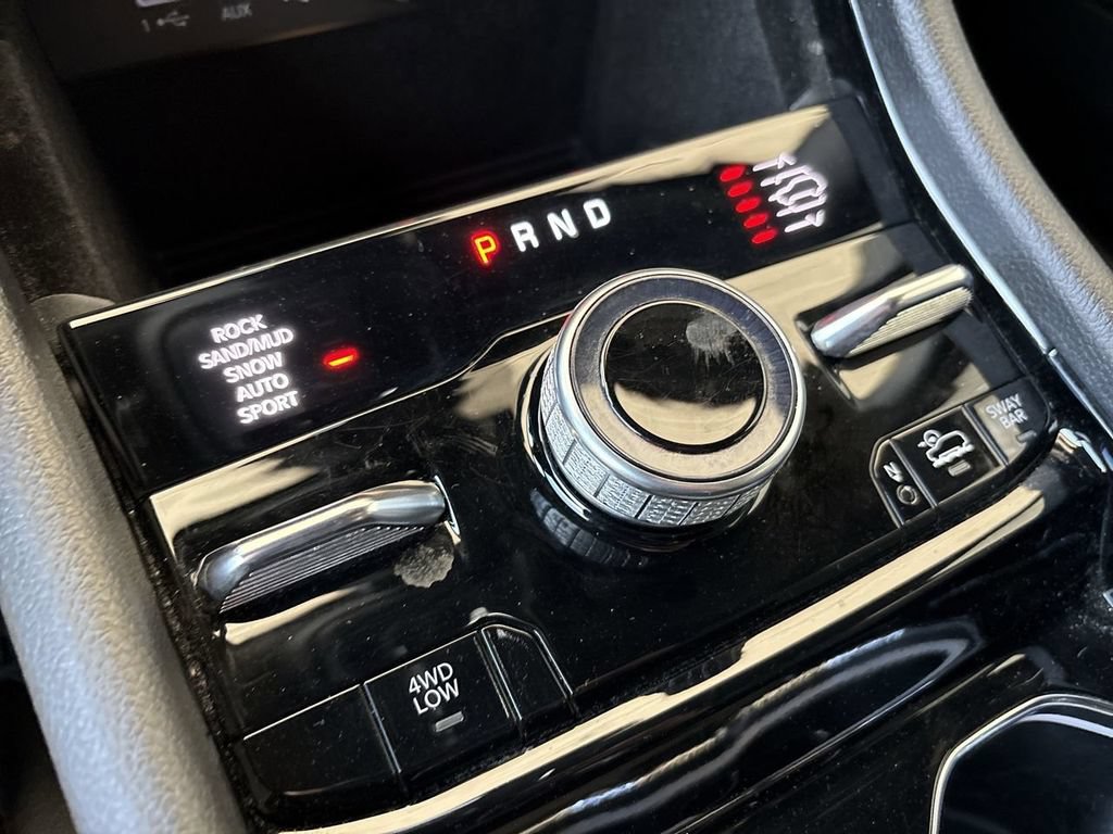 Used 2022 Jeep Grand Cherokee Trailhawk AWD/4WD image 16