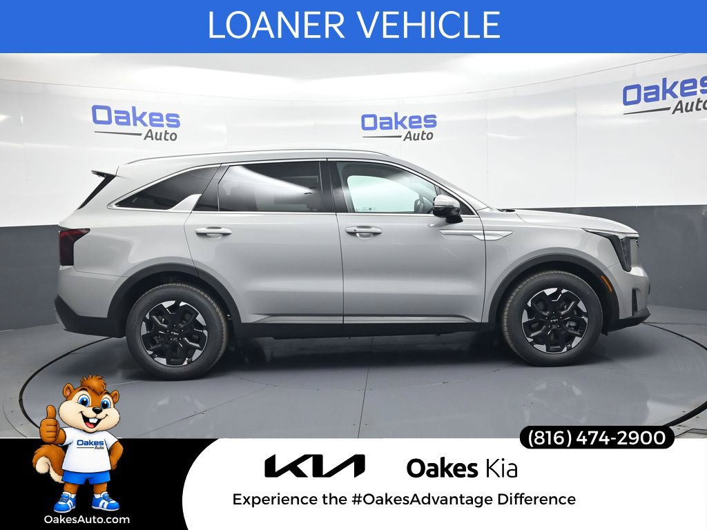 Certified 2026 Kia Sorento S FWD image 8