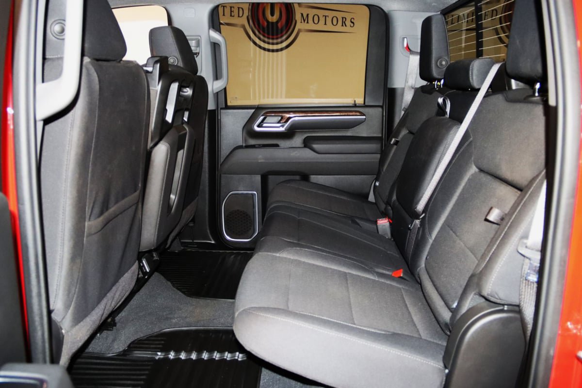 Used 2026 GMC Sierra 3500 SLE w/ SLE Value Package AWD/4WD image 61