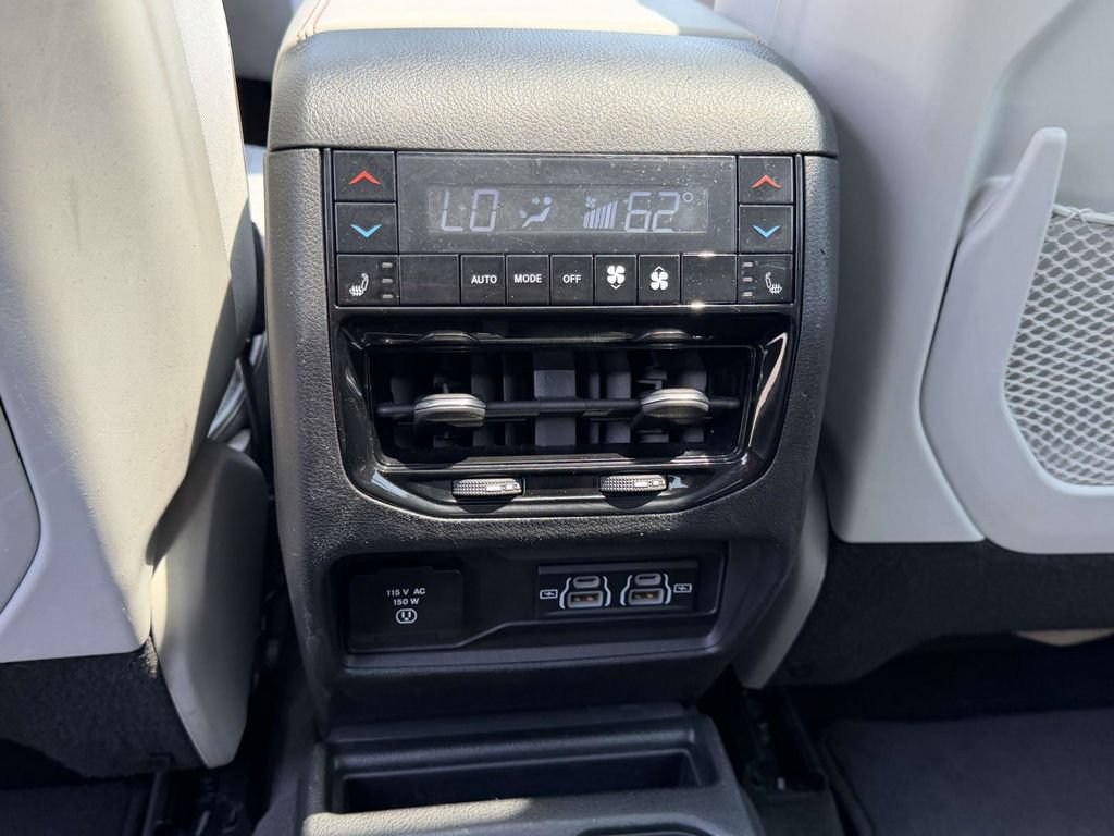 Certified 2021 Jeep Grand Cherokee L Overland w/ Luxury Tech Group IV AWD/4WD image 23