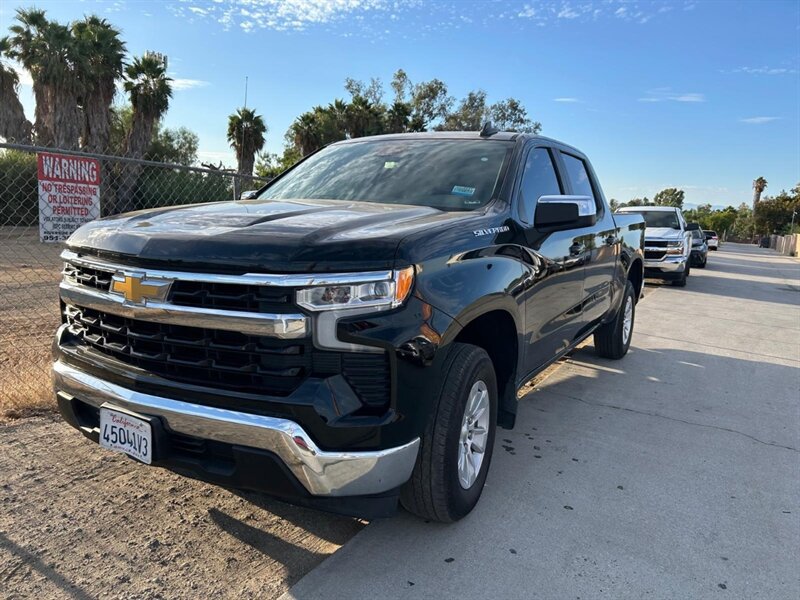 Used 2023 Chevrolet Silverado 1500 LT RWD image 3