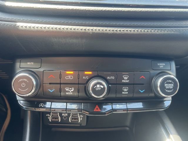 Used 2022 Dodge Durango SXT RWD image 19