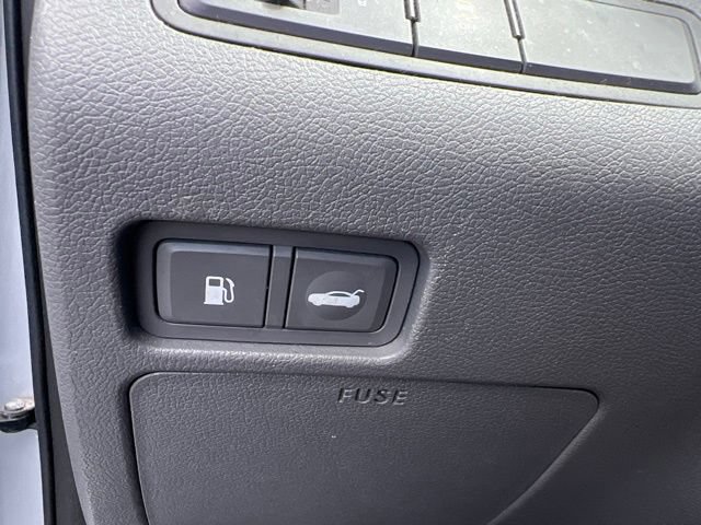 Used 2011 Hyundai Sonata Hybrid FWD image 11