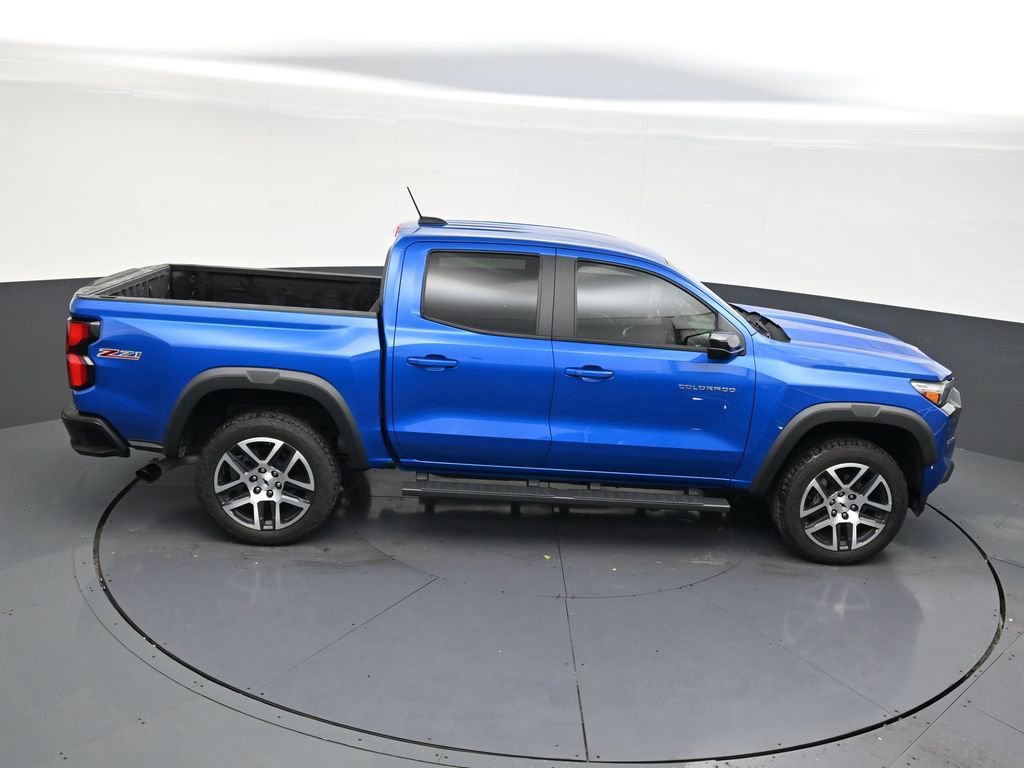 Used 2023 Chevrolet Colorado Z71 w/ Z71 Convenience Package 2 image 17