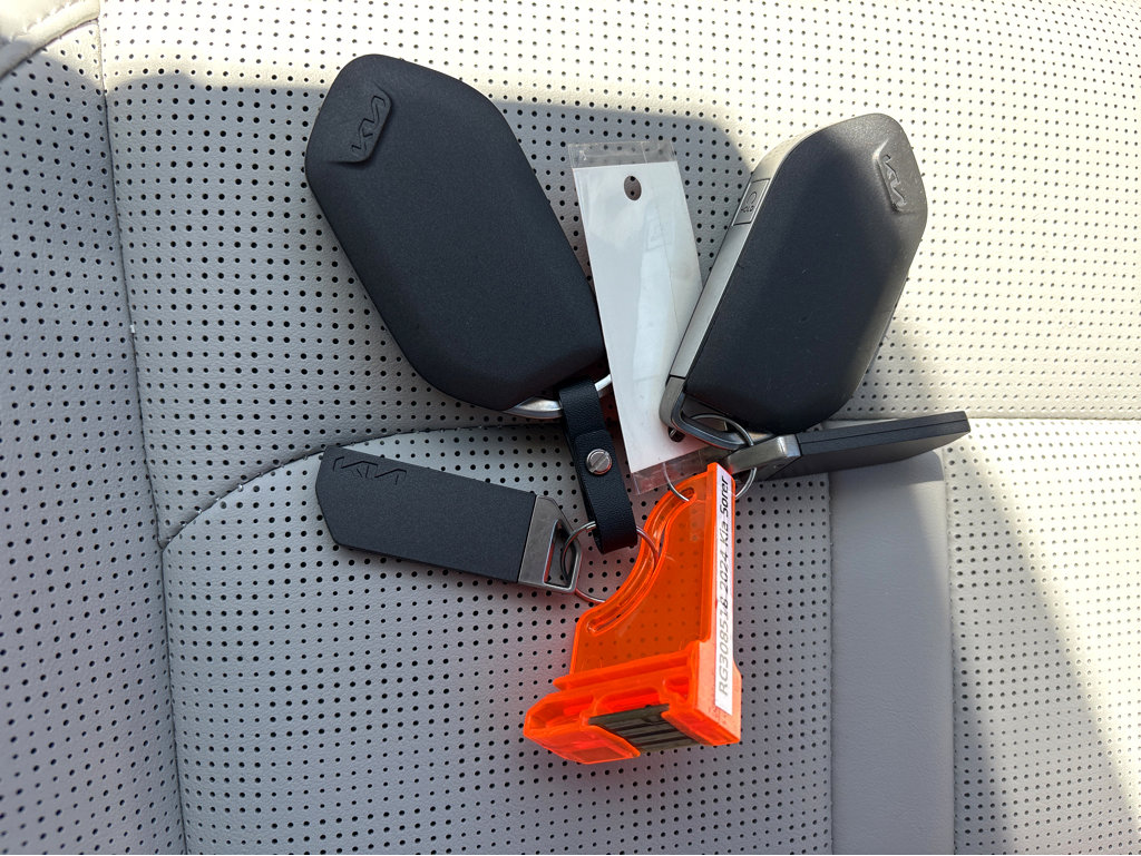 Used 2024 Kia Sorento EX w/ Panoramic Sunroof Package image 37