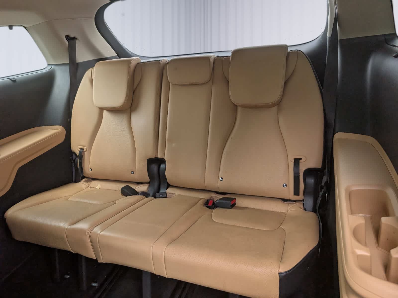 Used 2024 Kia Carnival EX FWD image 14