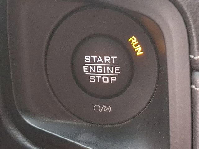 Used 2024 Jeep Wrangler Unlimited Rubicon w/ Technology Group image 25