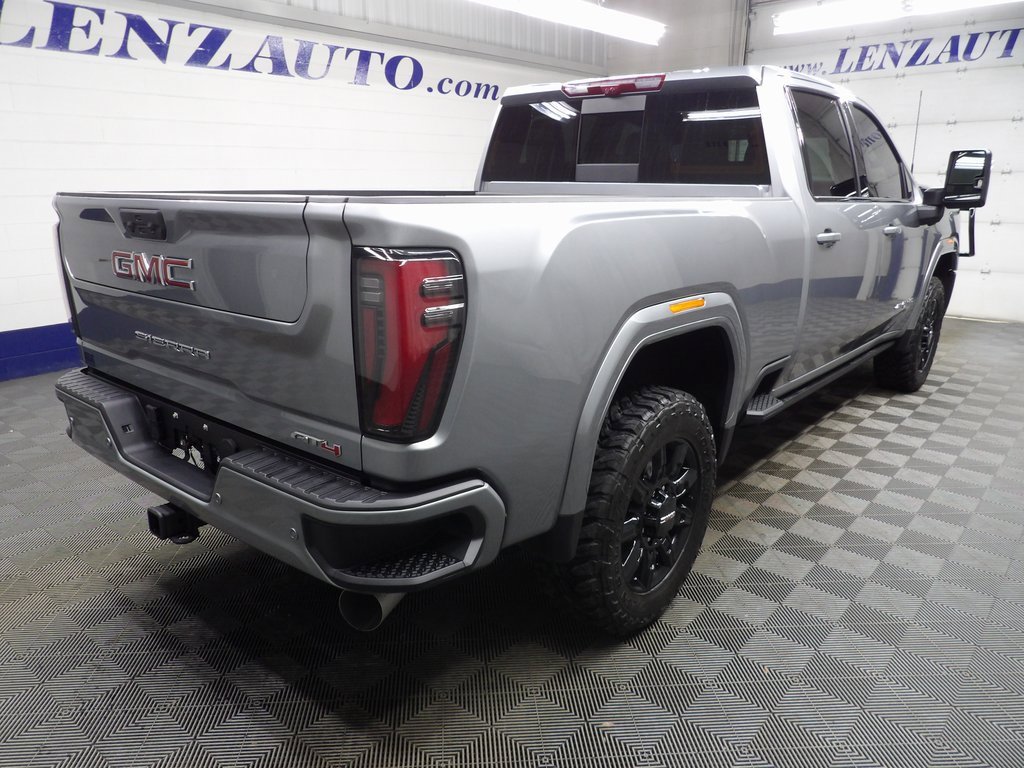 Used 2025 GMC Sierra 2500 AT4 w/ AT4 Premium Plus Package image 4