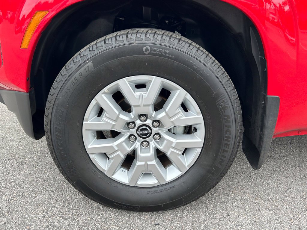 Certified 2024 Nissan Frontier SV w/ SV Convenience Package RWD image 32