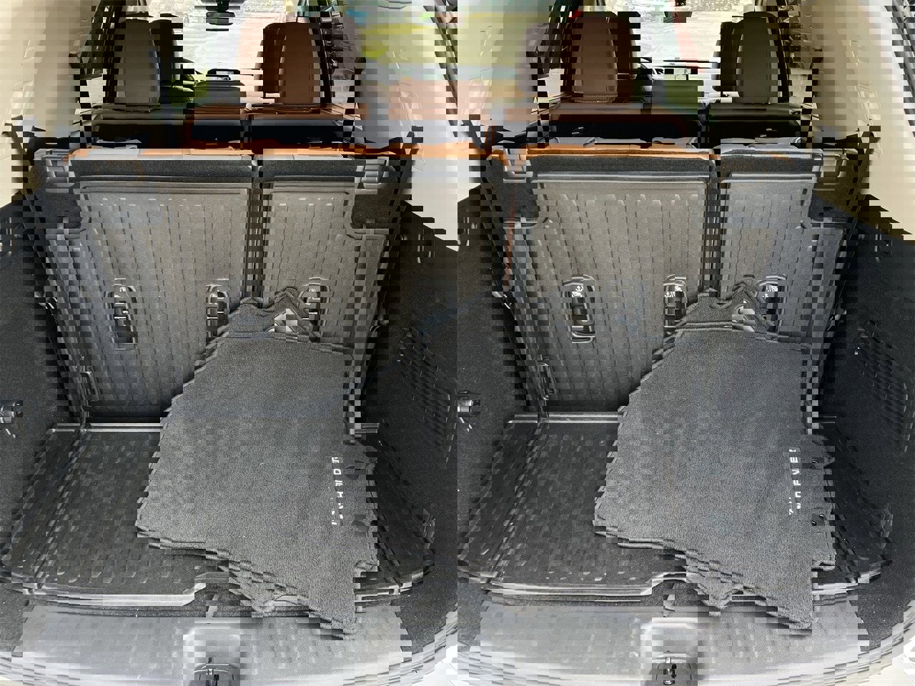 Certified 2024 Nissan Pathfinder Platinum w/ Cargo Package image 28