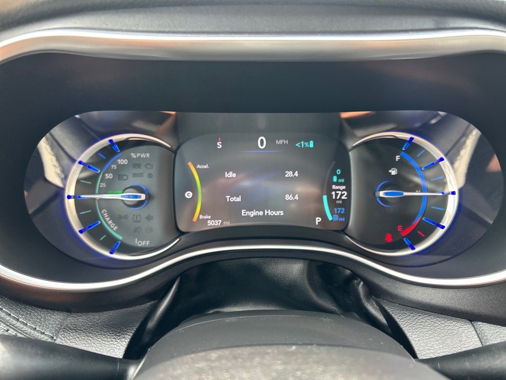 Used 2020 Chrysler Pacifica Limited image 29