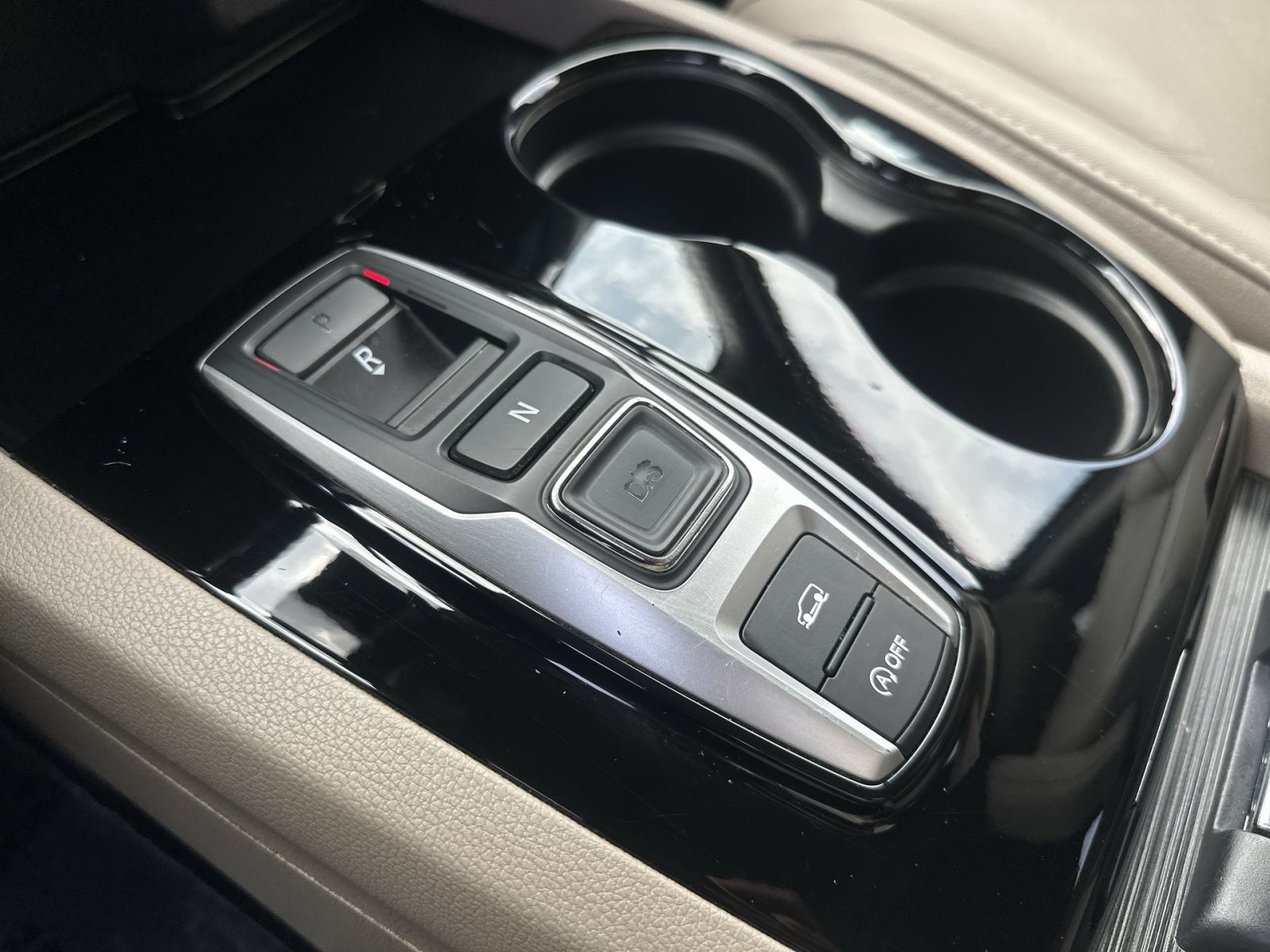 Used 2017 Honda Pilot Touring image 29