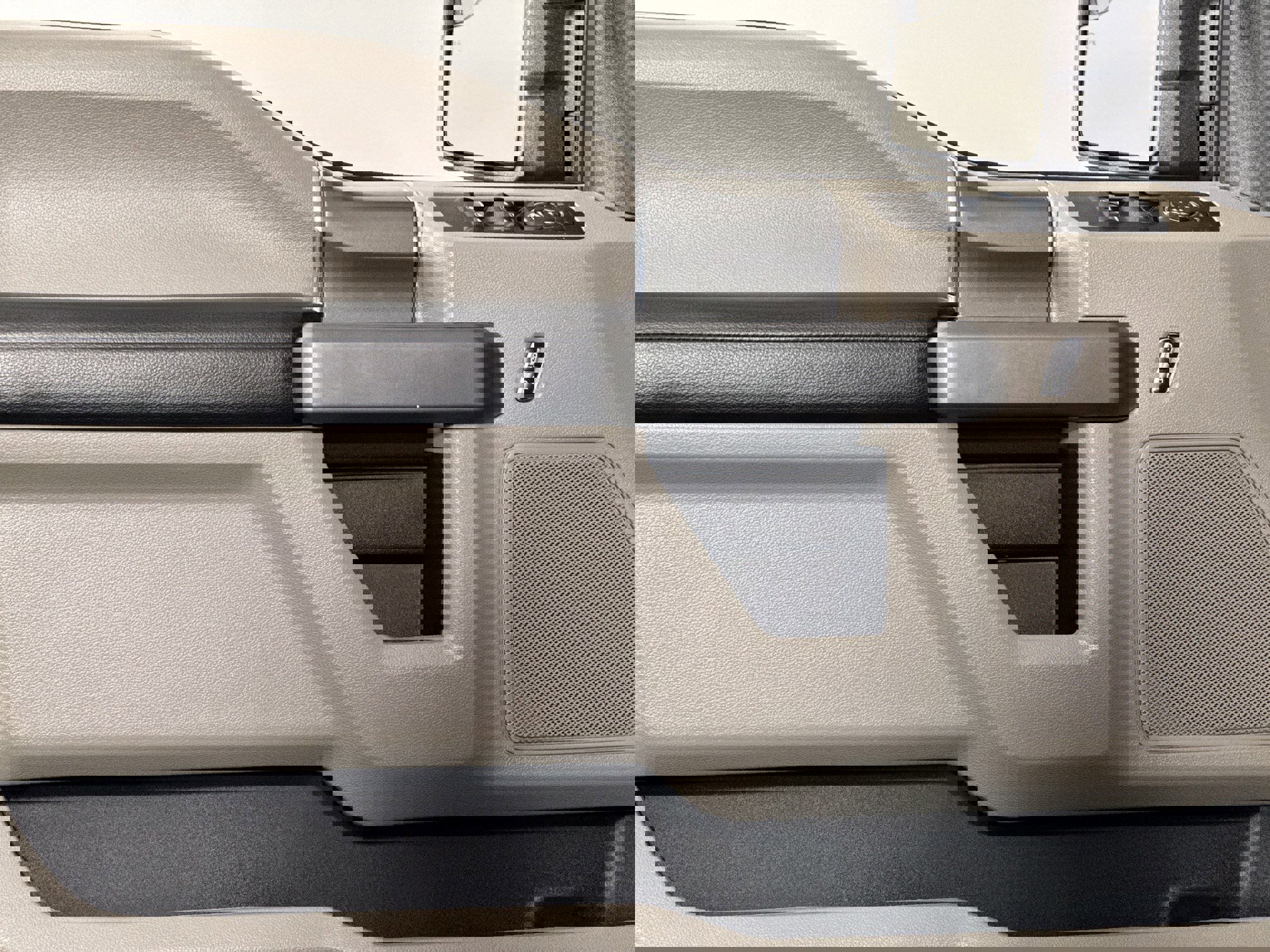 Used 2018 Ford F150 XLT w/ Equipment Group 302A Luxury image 12