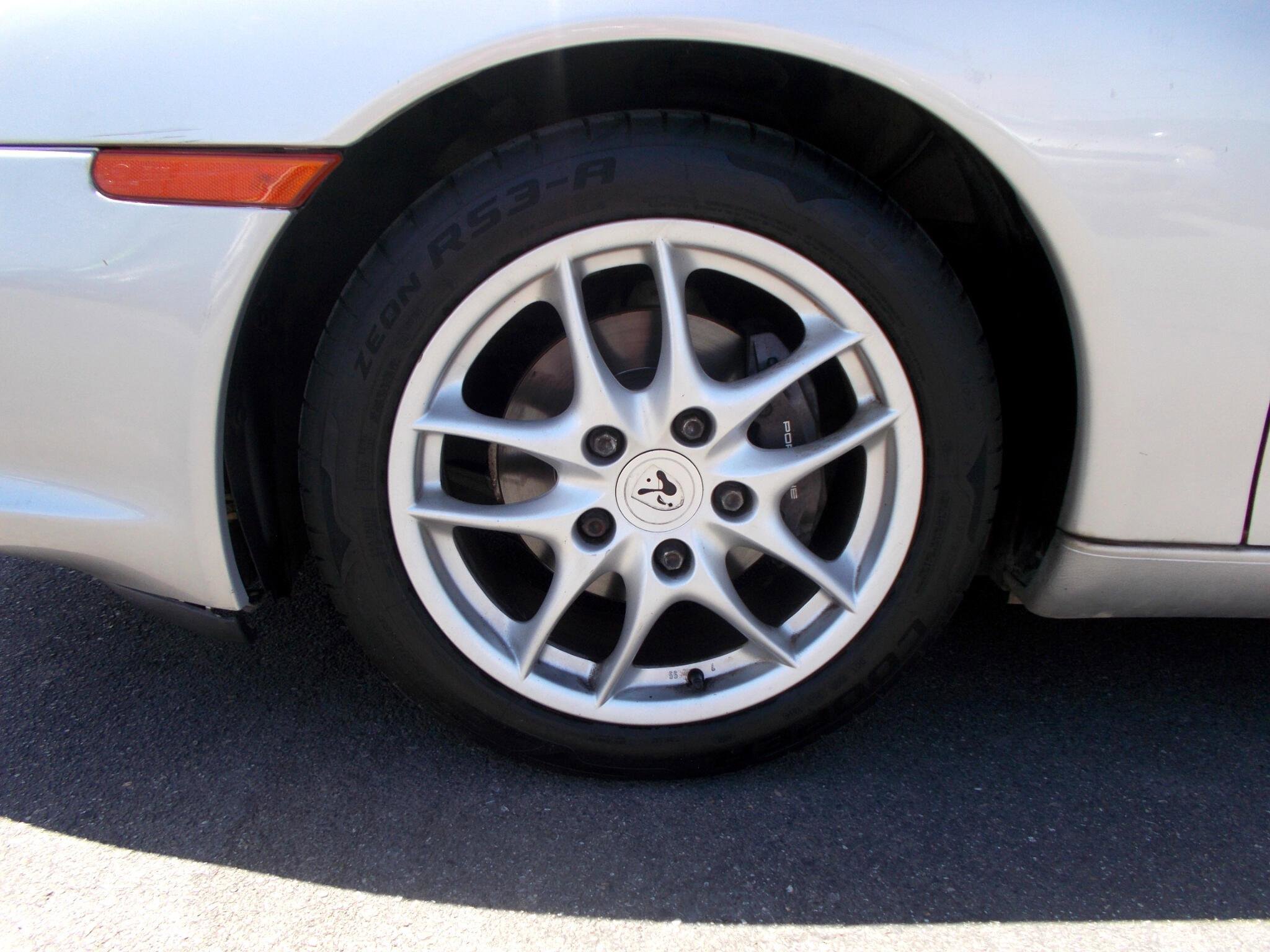 Used 2004 Porsche Boxster RWD image 15