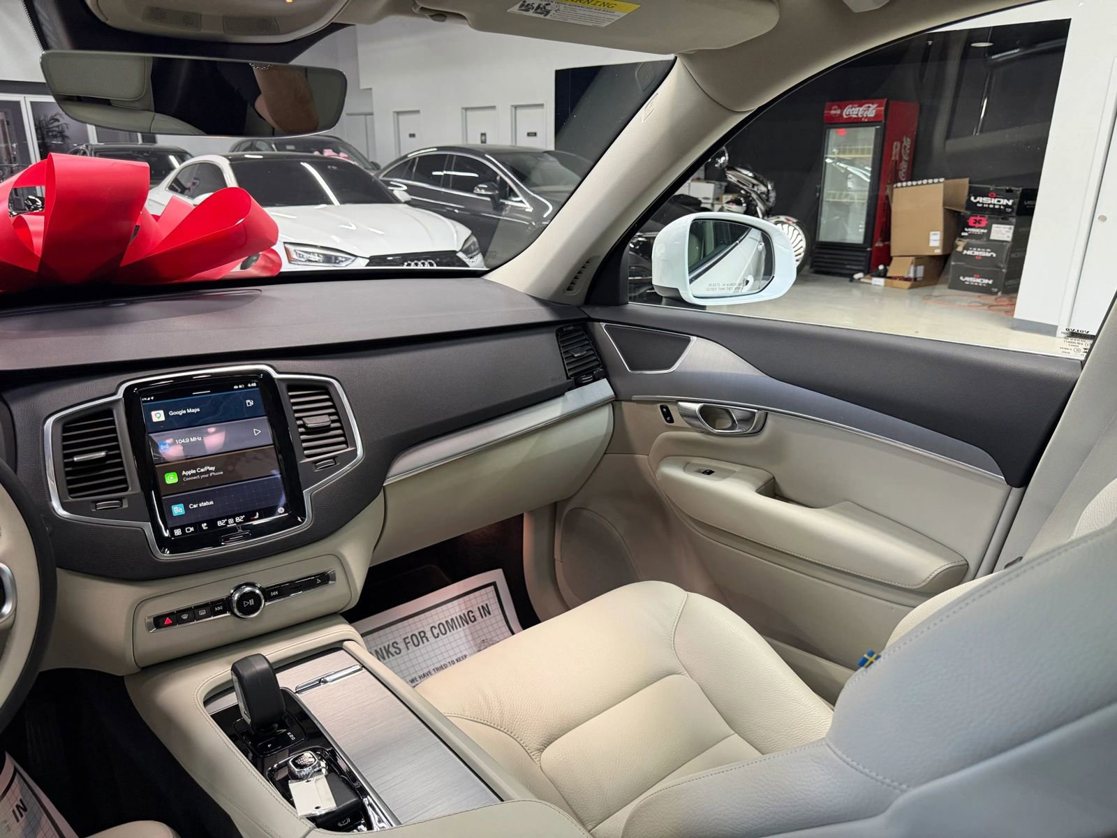 Used 2024 Volvo XC90 B5 Core AWD/4WD image 32