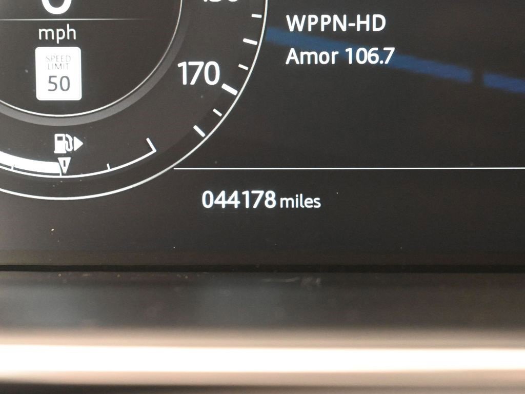 Used 2022 Land Rover Range Rover Westminster Edition image 13