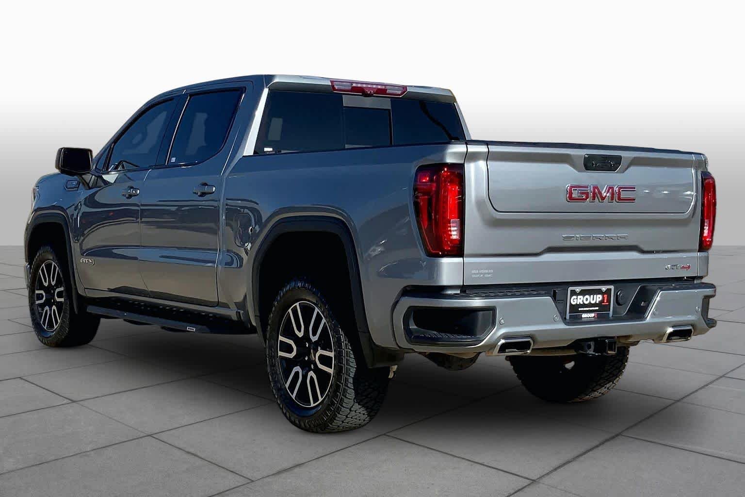 Used 2023 GMC Sierra 1500 AT4 w/ Technology Package AWD/4WD image 12