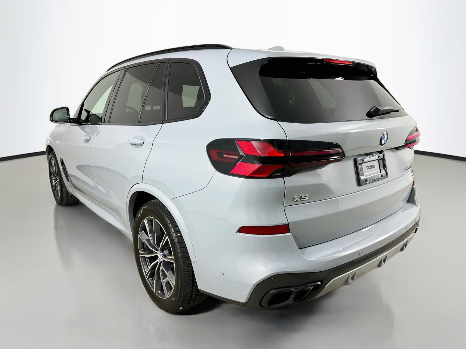 Used 2026 BMW X5 M60i w/ Executive Package AWD/4WD image 7