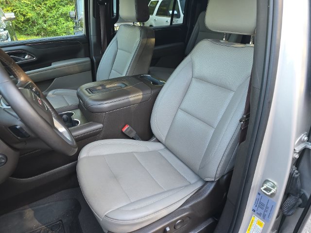 Used 2023 GMC Yukon XL SLT w/ SLT Luxury Package AWD/4WD image 15