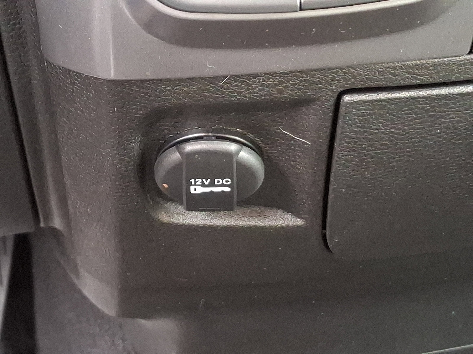 Used 2024 RAM 1500 Classic SLT image 23