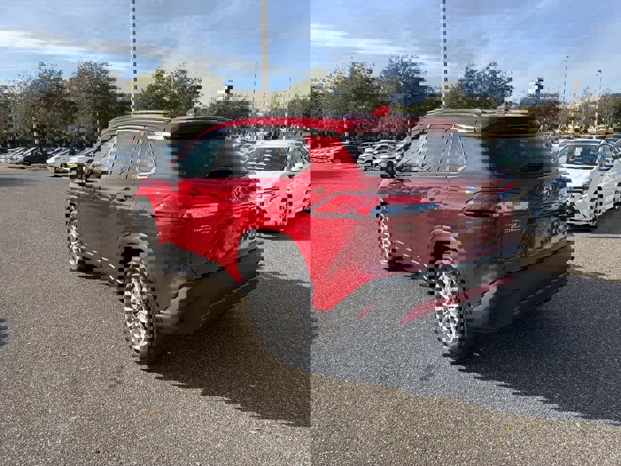 Used 2022 Toyota Corolla Cross LE image 3