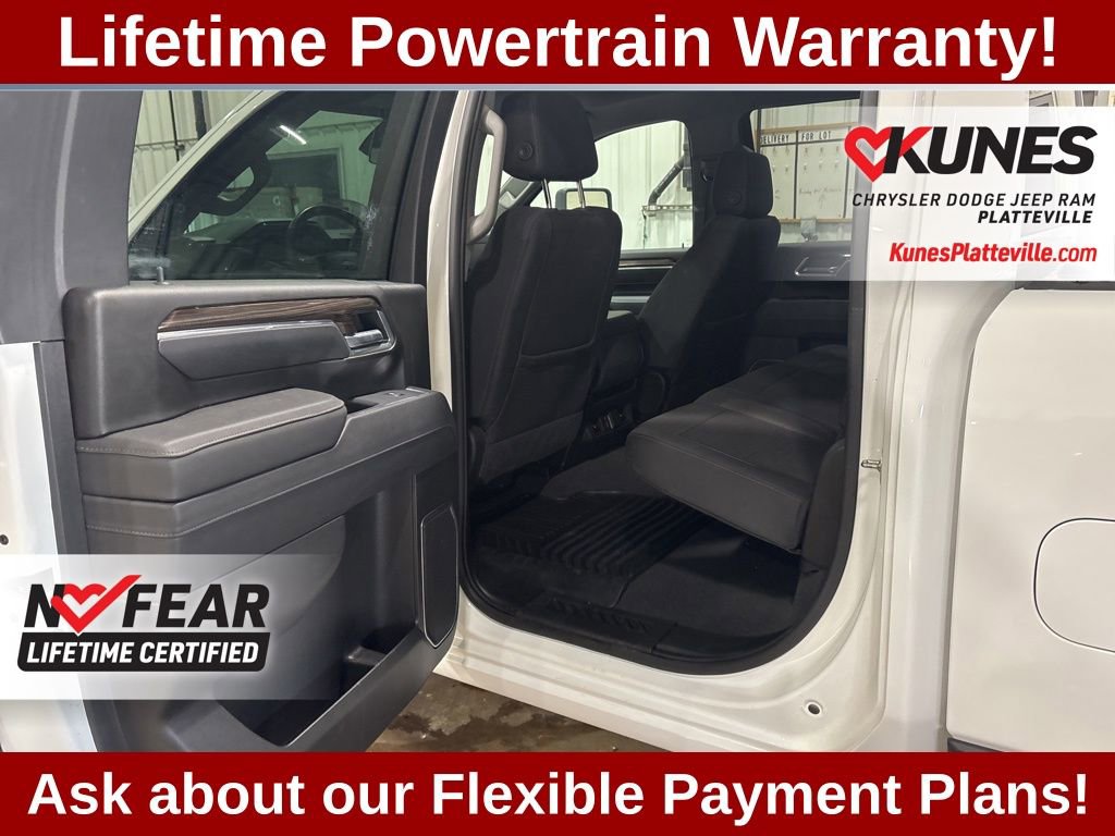 Used 2025 Chevrolet Silverado 2500 LT w/ Convenience Package image 14