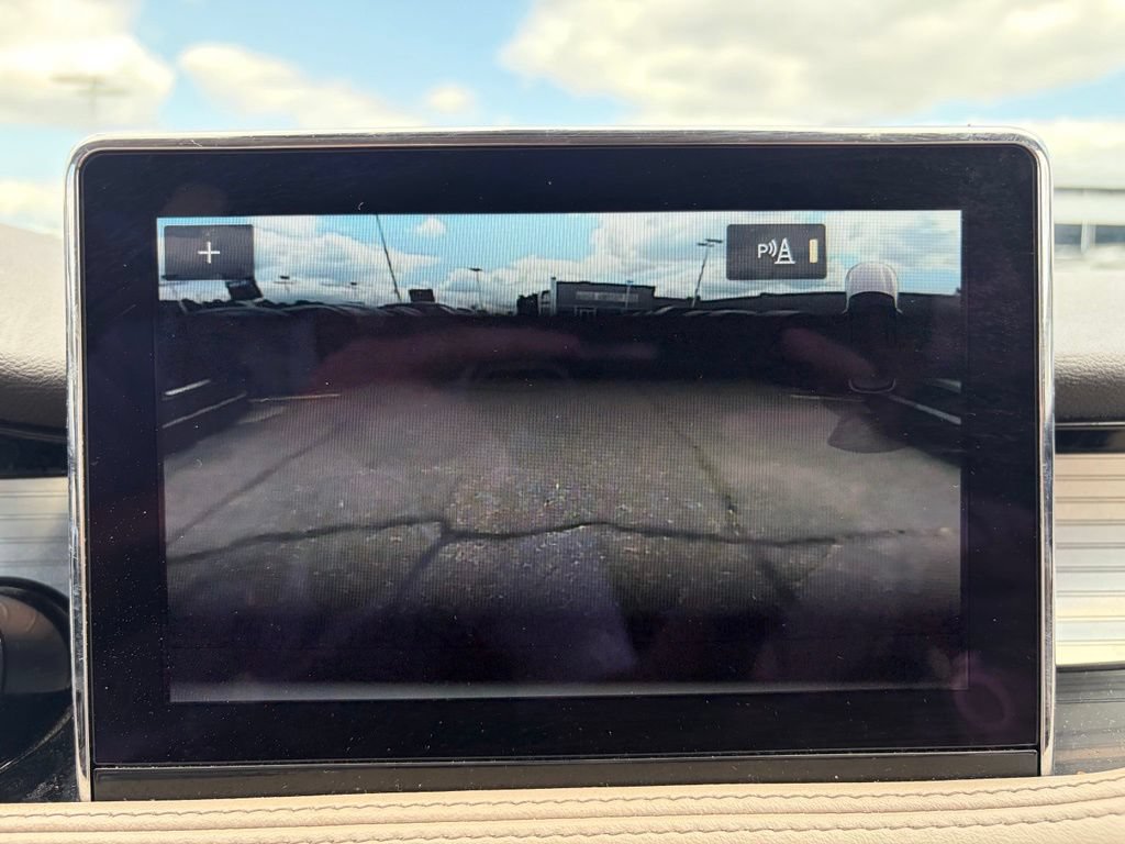 Used 2022 Lincoln Corsair AWD w/ Premium Package image 33