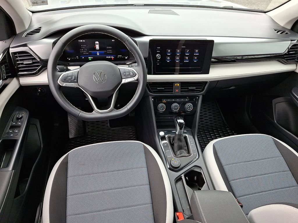 Used 2025 Volkswagen Taos S image 11