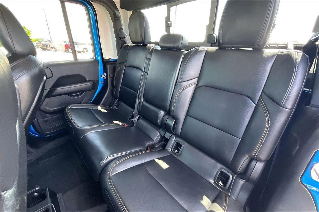 Used 2025 Jeep Gladiator Sport AWD/4WD image 19