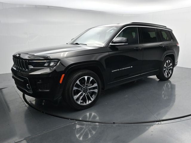 Used 2025 Jeep Grand Cherokee L Overland w/ Luxury Tech Group IV AWD/4WD image 4