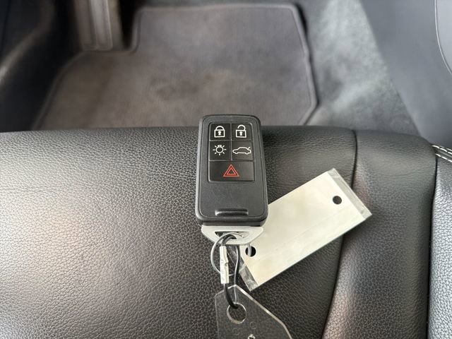 Used 2018 Volvo S60 T5 Dynamic w/ Protection Package image 31