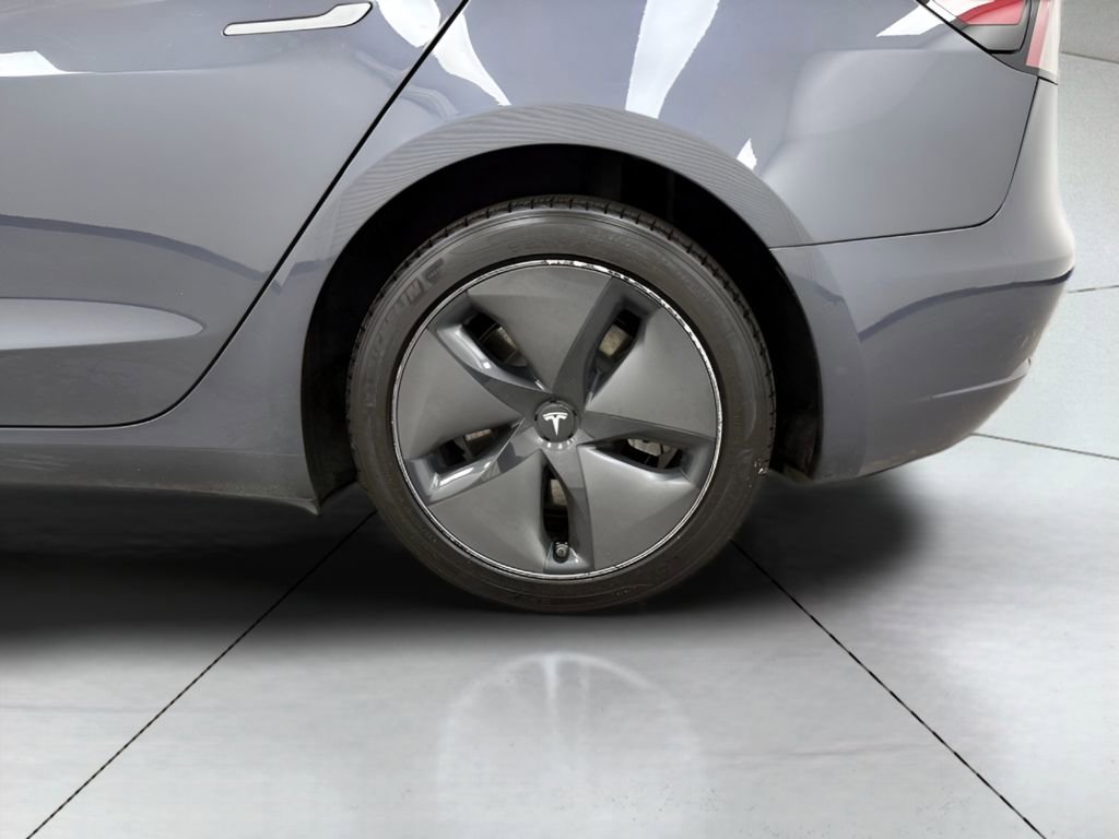 Used 2018 Tesla Model 3 Long Range image 27