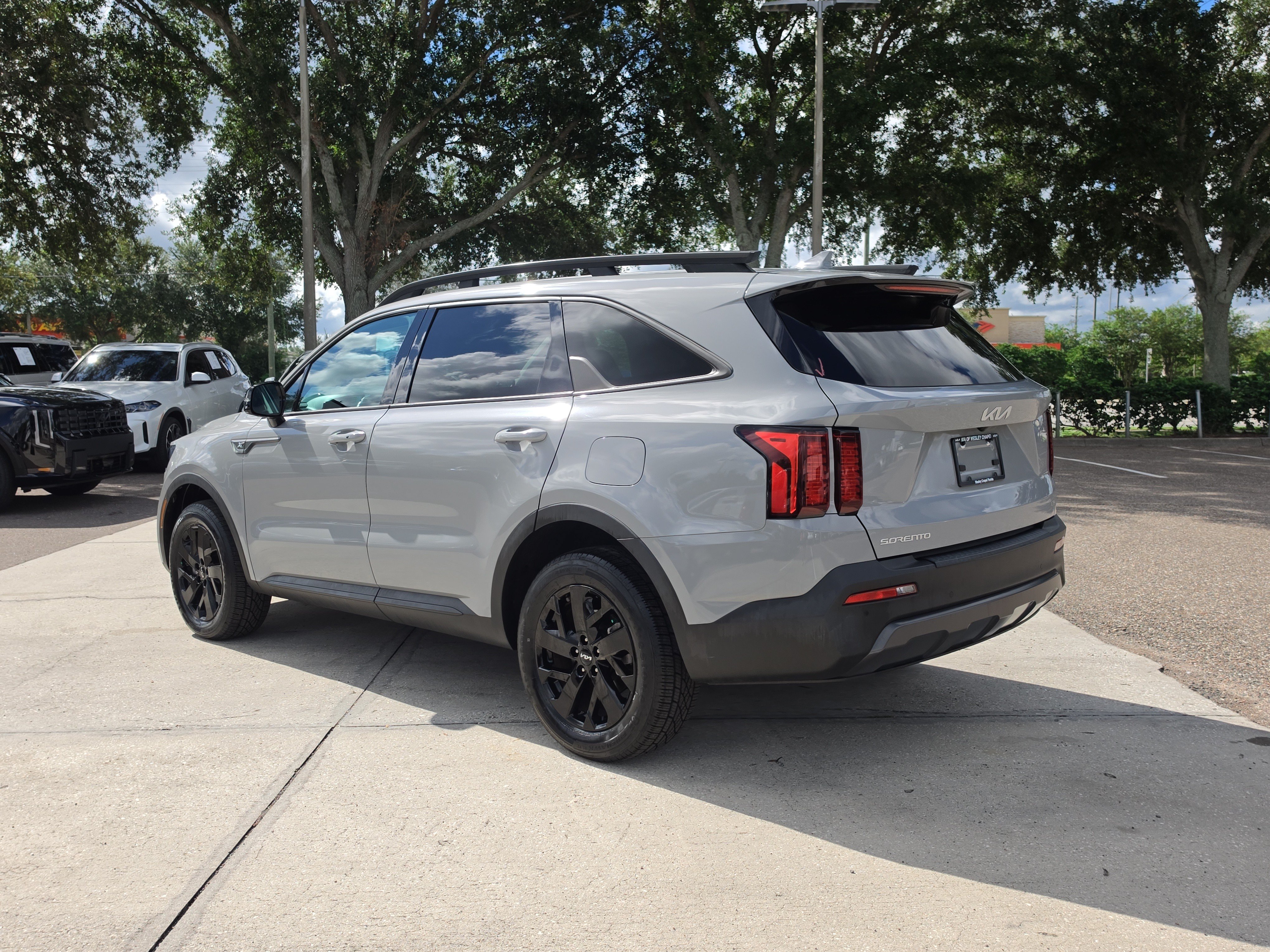 Used 2023 Kia Sorento S AWD/4WD image 6