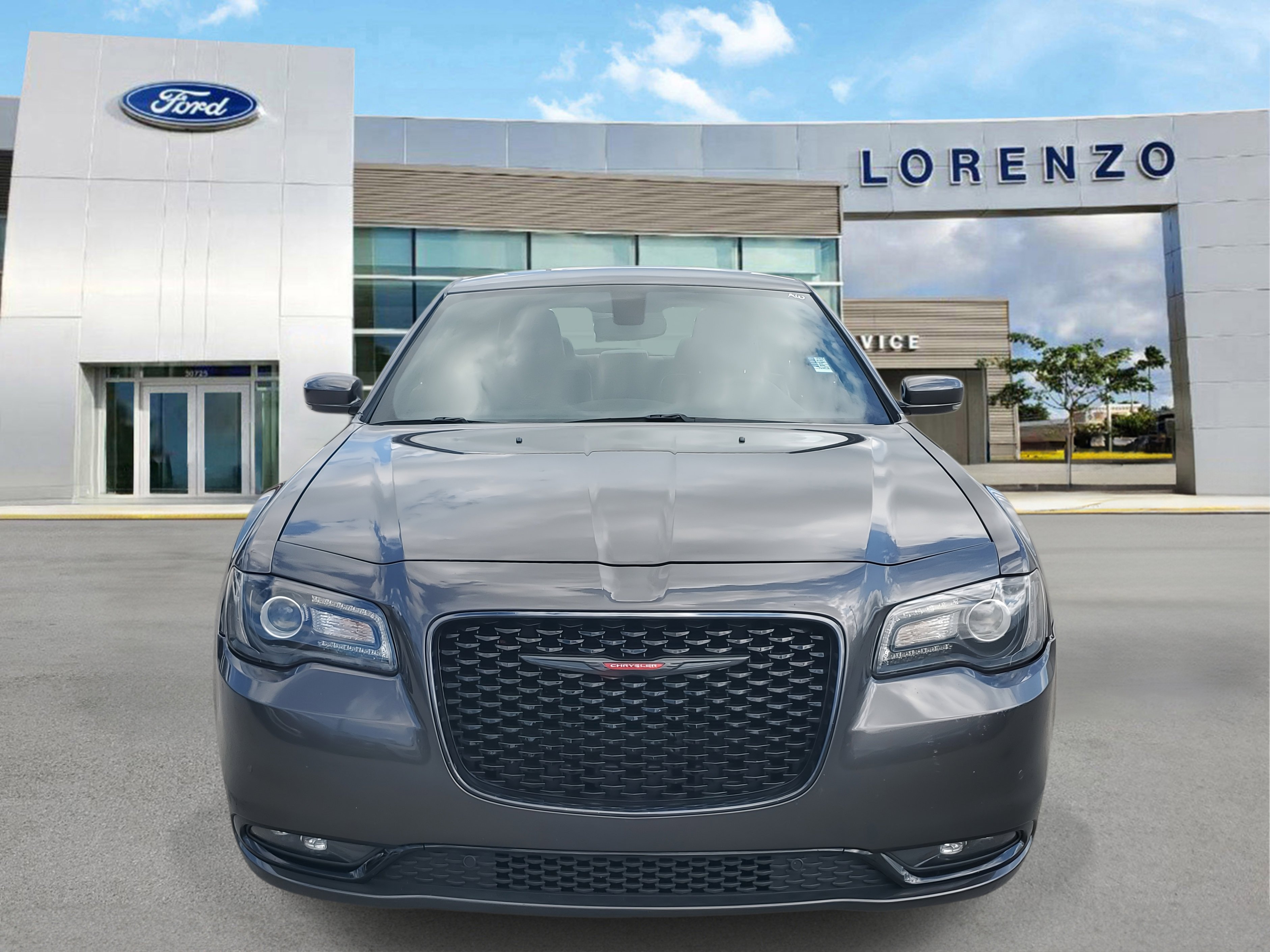 Used 2023 Chrysler 300 S image 2