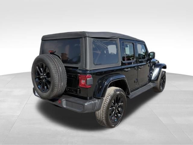Used 2022 Jeep Wrangler Unlimited Sahara w/ Cold Weather Group AWD/4WD image 2
