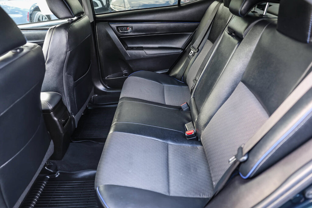 Certified 2019 Toyota Corolla SE FWD image 6