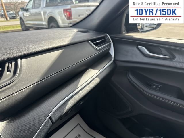 Used 2025 Jeep Grand Cherokee Altitude image 25