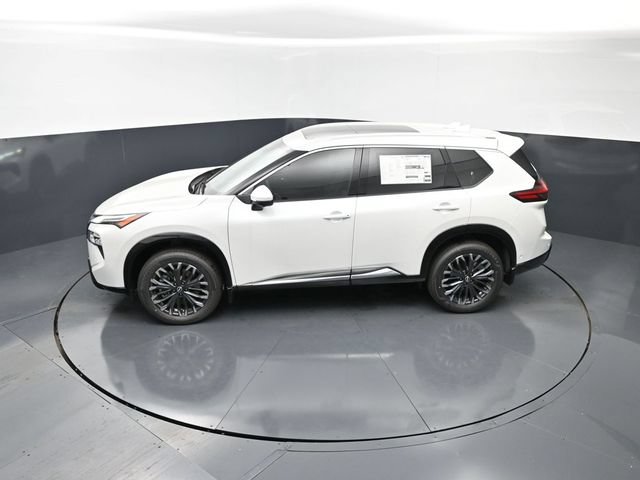 New 2026 Nissan Rogue Platinum w/ Tech Package AWD/4WD image 17