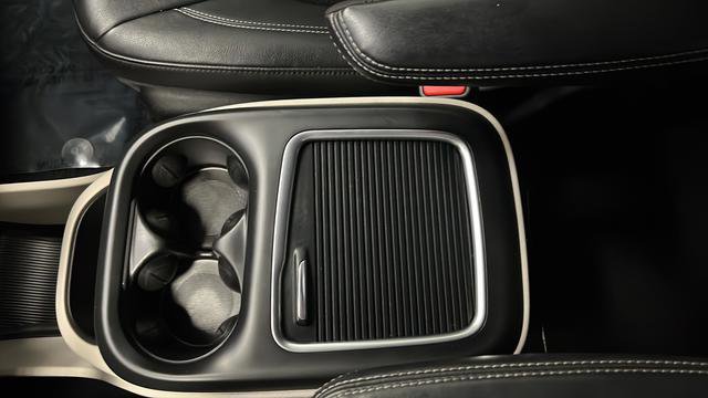 Used 2022 Chrysler Pacifica Touring-L FWD image 19