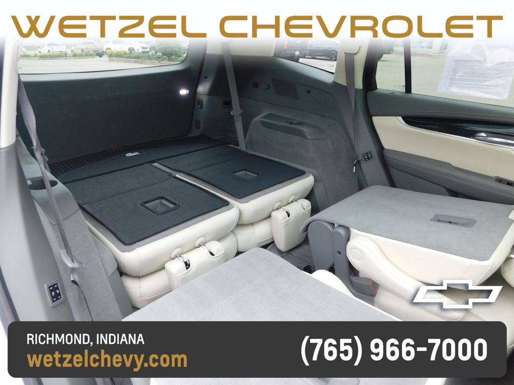Used 2023 Cadillac XT6 Premium Luxury w/ Technology Package AWD/4WD image 31