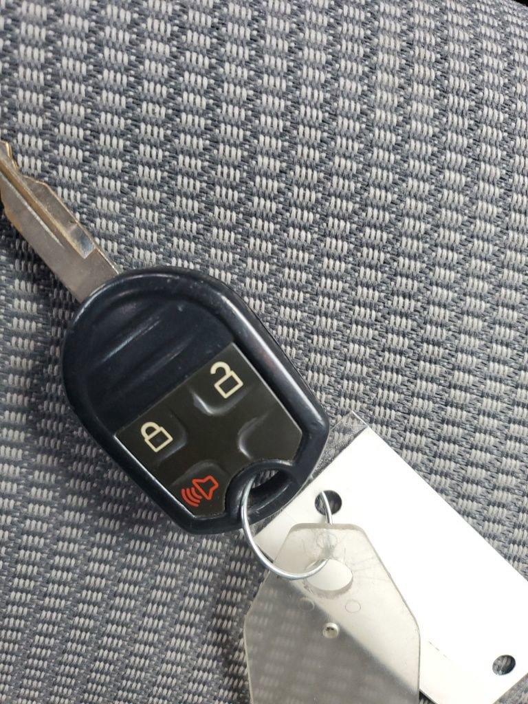 Used 2013 Ford F150 XLT w/ Mid Equipment Group image 30