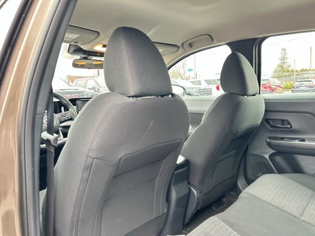 Used 2025 Nissan Kicks S image 13